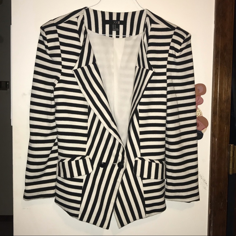 Women’s suit jacket